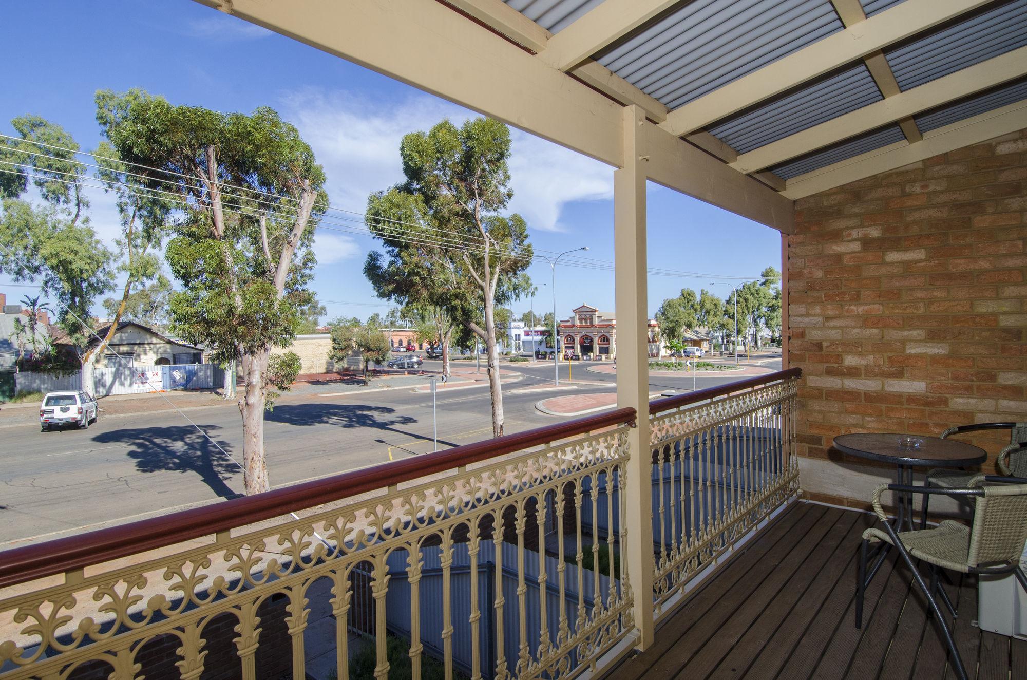 Quality Inn Railway Motel Kalgoorlie Exterior foto